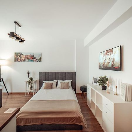 Palas Mall - Cozy Studios And Flats Iasi Buitenkant foto